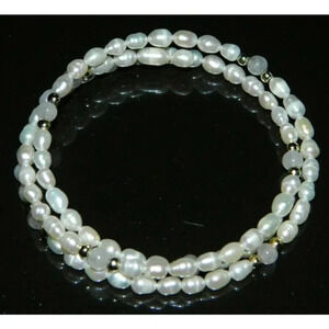 FRESHWATER PEARLS & White Quartz Gemstone